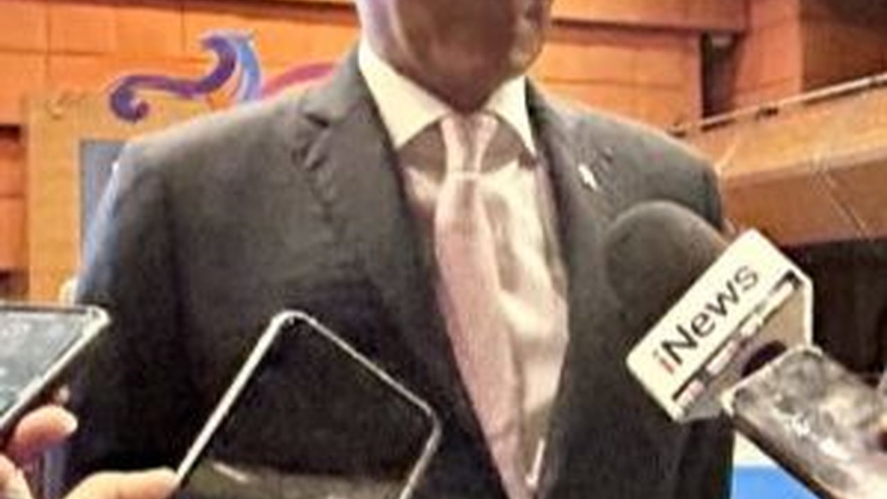 Menparekraf Sandiaga Buka Opsi Diskon Harga Tiket Pesawat Jelang Akhir Tahun