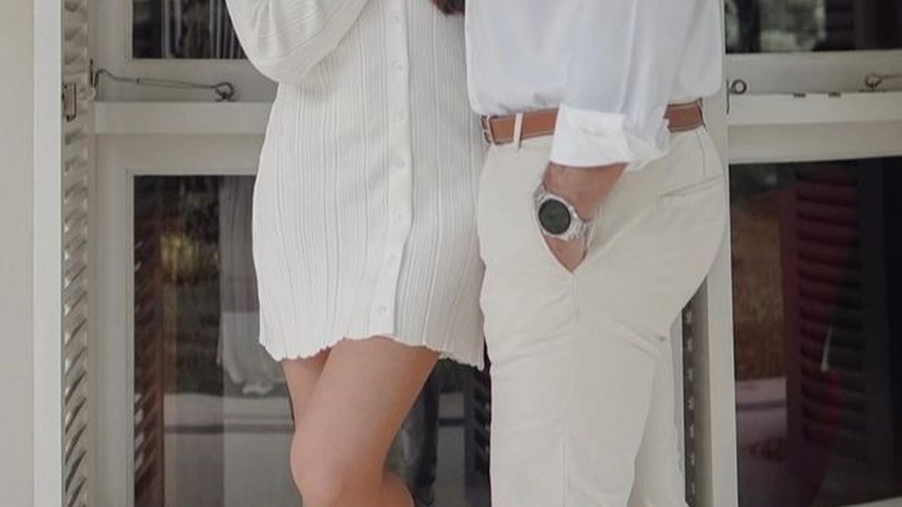 14 Potret Kedekatan Selebritis Cantik Tanah Air Bersama Ayah Bule Yang Jarang Sekali Tersorot