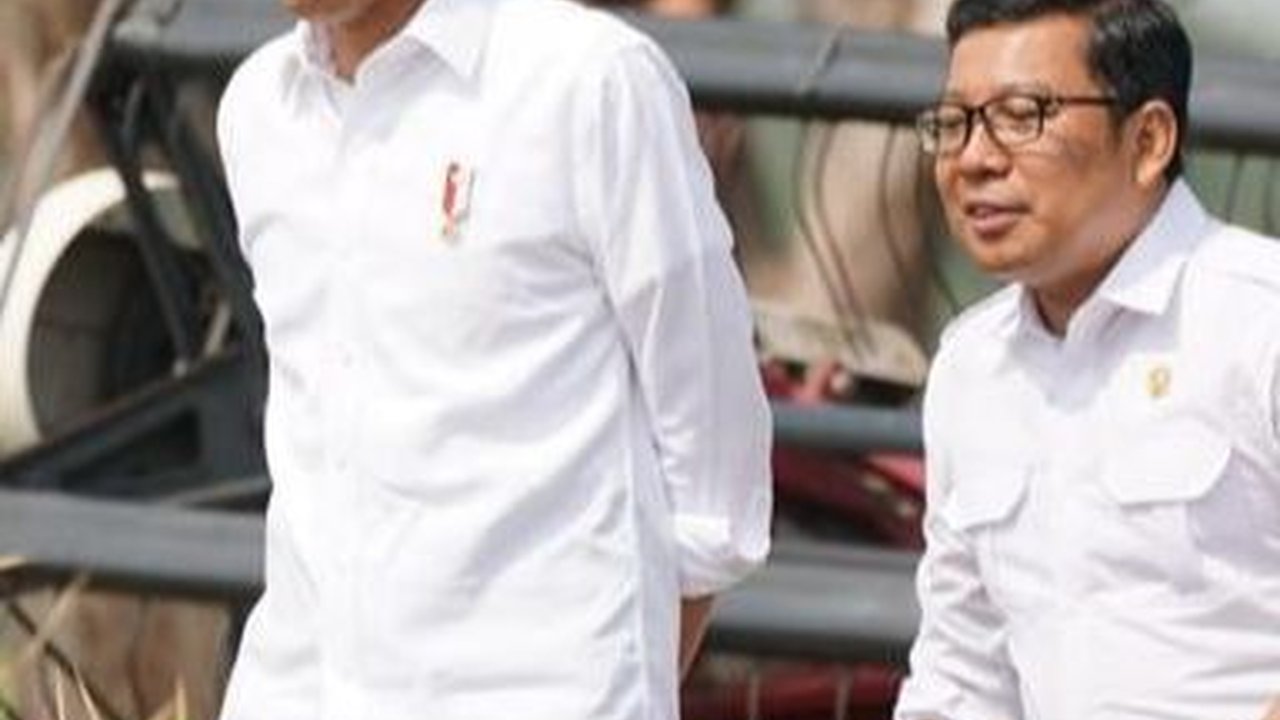 Setelah Subang, Plt Mentan Dampingi Presiden Jokowi Panen Raya di Indramayu