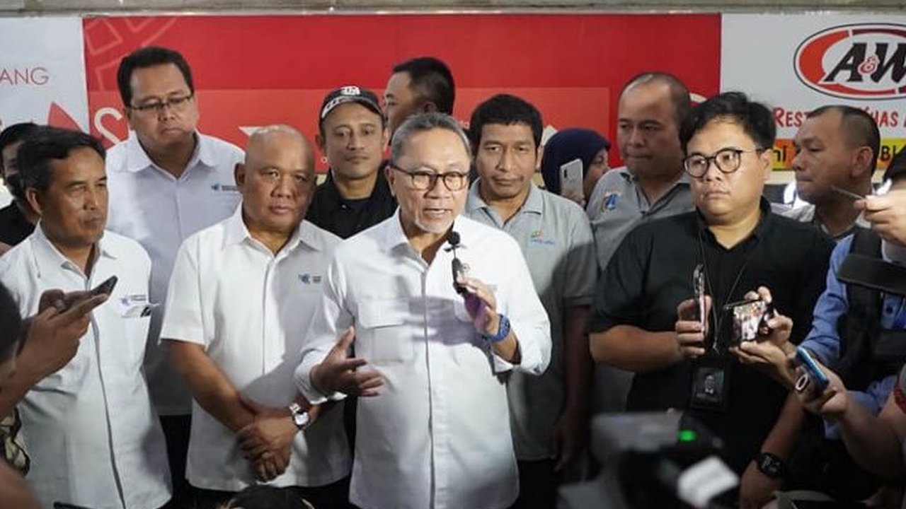 Mendag Zulkifli Hasan Kembali Kunjungi Pasar Tanah Abang