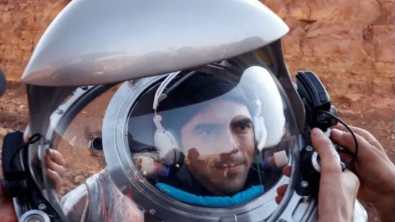 Penampakan Deretan Kostum Astronot dari Berbagai Negara