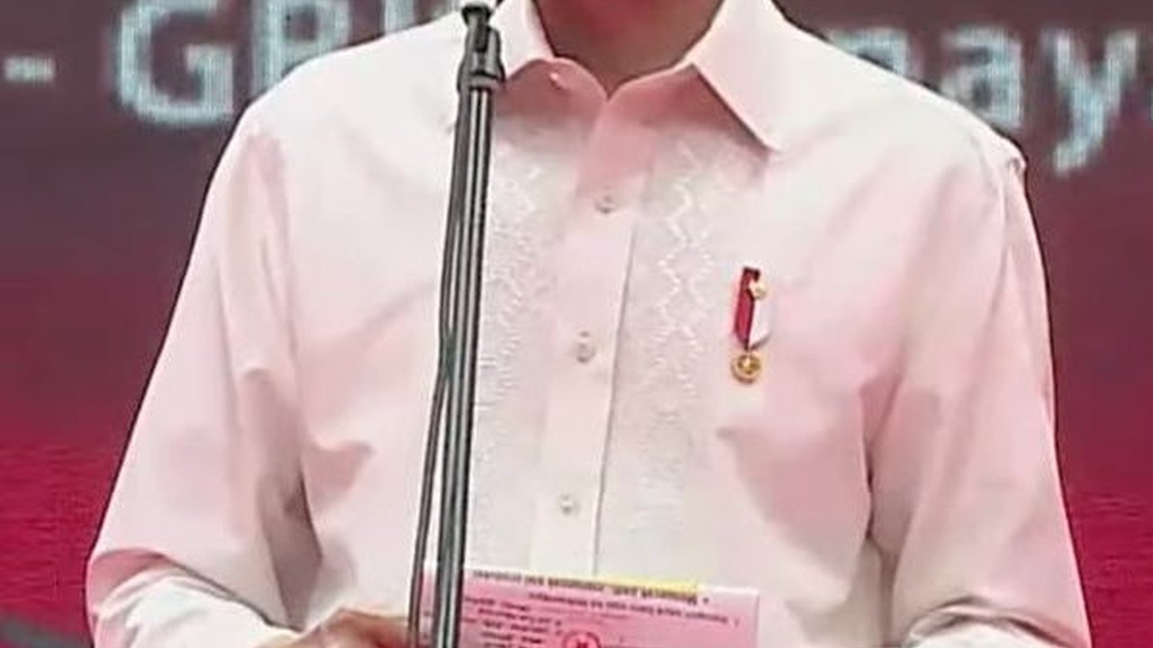 Situasi Politik Mulai Hangat, Jokowi Minta Relawan Jangan Fitnah dan Baperan