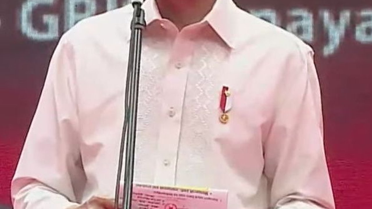 Jokowi Pukul Gong 8 Kali Saat Buka Rakernas Projo, Sinyal Dukung Prabowo?