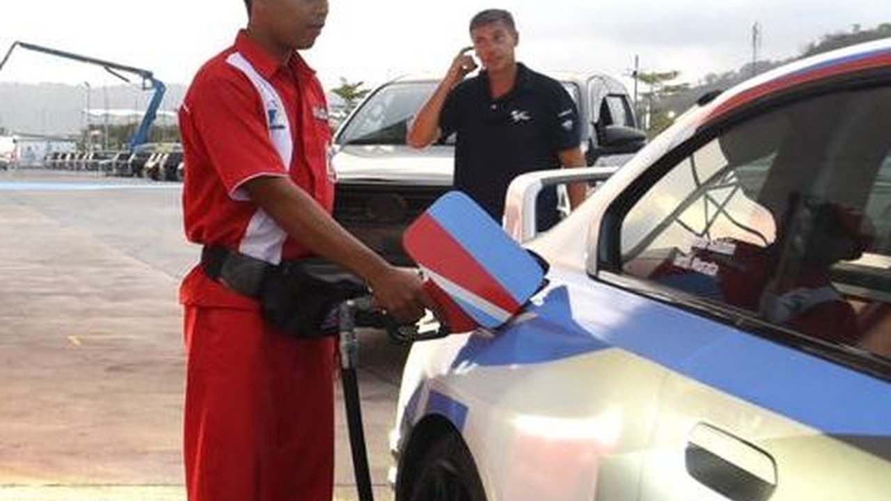 Ketersediaan Energi, SPBU Modular Dioperasikan di Pertamina Grand Prix ...