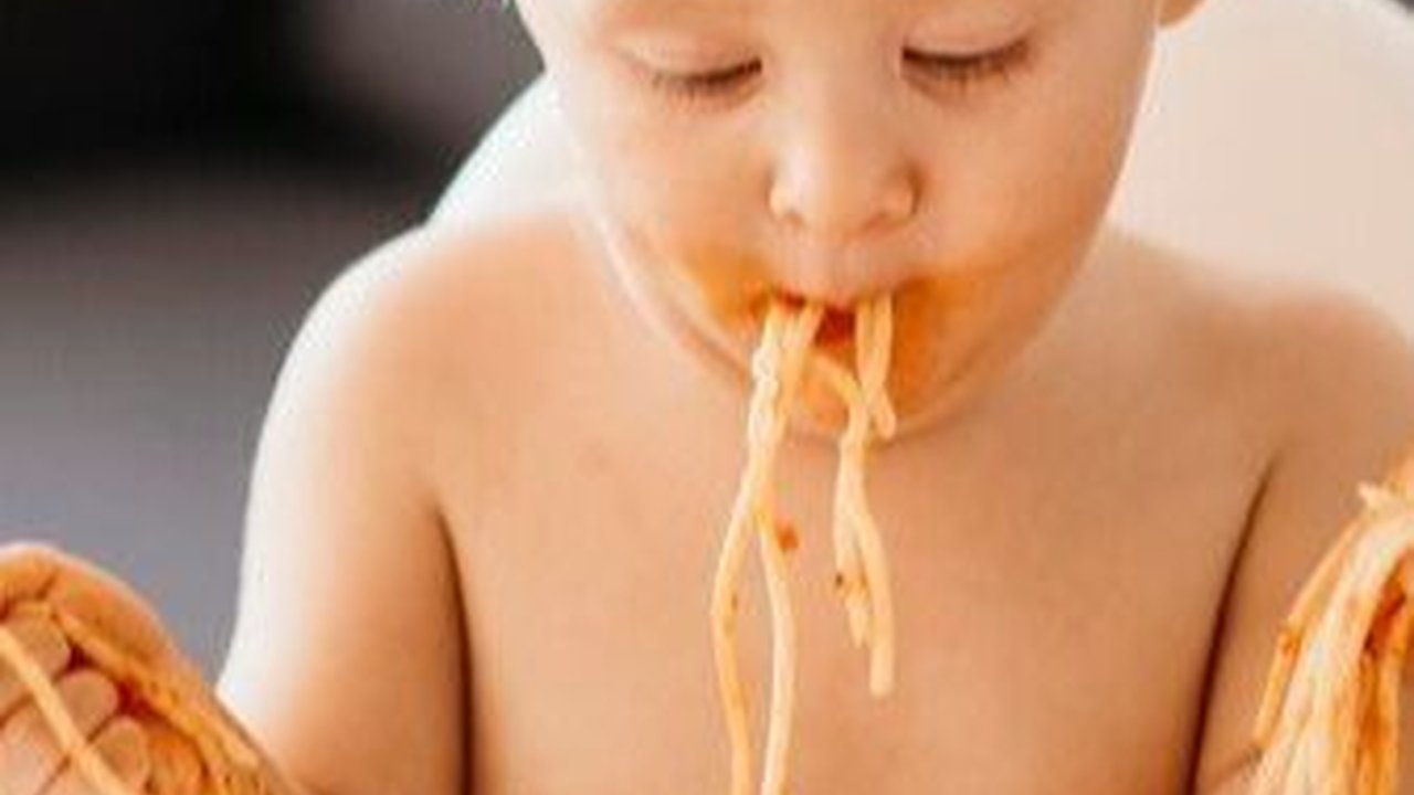 10 Makanan Ini Sumber Karbohidrat Padat Gizi untuk Isi Tenaga Si Kecil