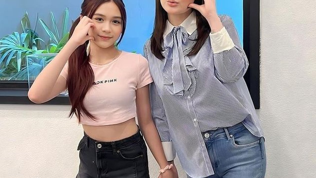 Jarang Tersorot, 7 Foto Cantik Chantal Dunn Yang Sudah Remaja dan Cerdas