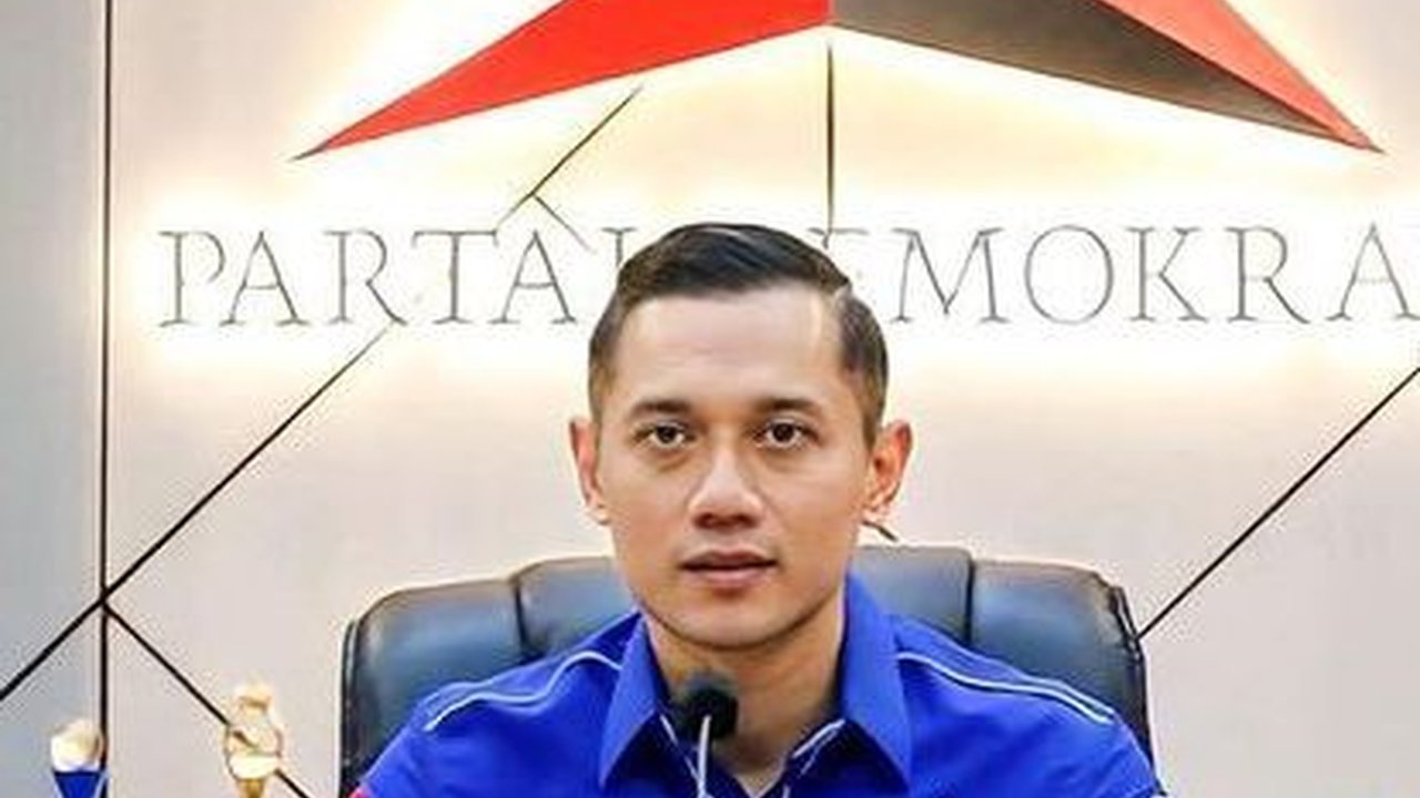 AHY Sarungan Naik Becak Membeli Takjil, Kenang Momen Seru saat Bulan Ramadhan