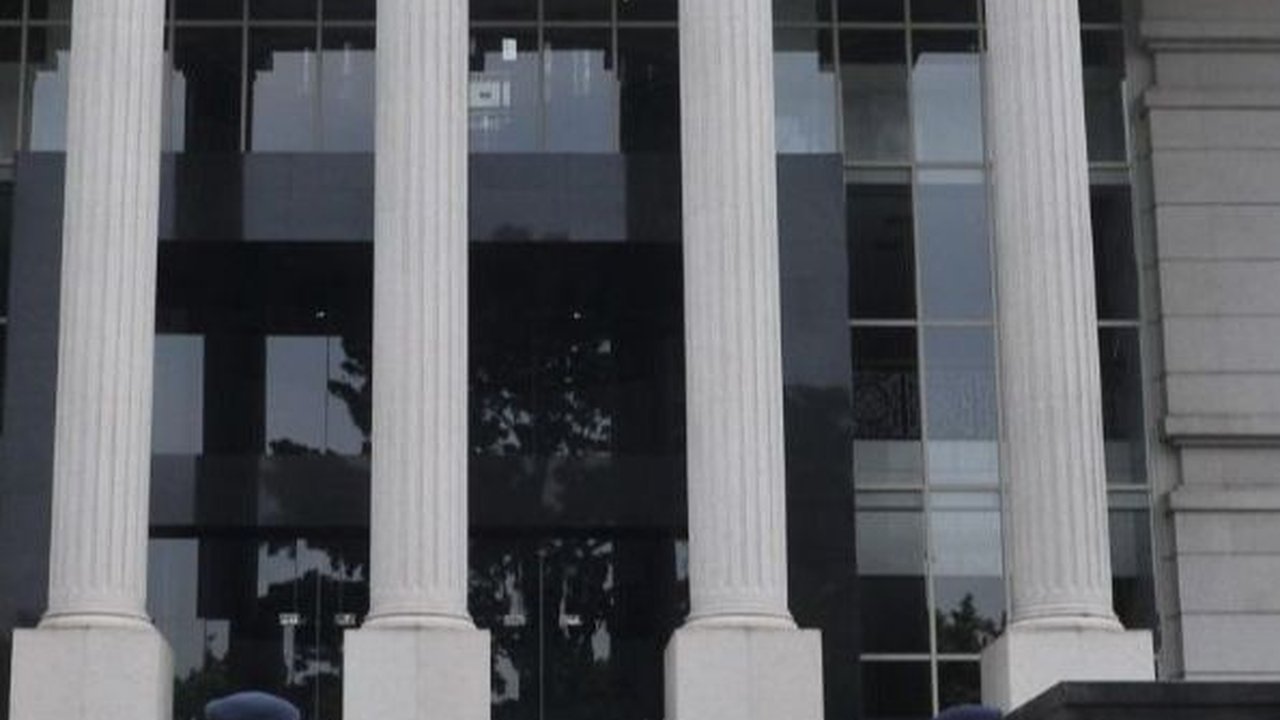 PKS: Kuat Dugaan MK Bermain Politik jika Kabulkan Gugatan Batas Usia Capres-Cawapres