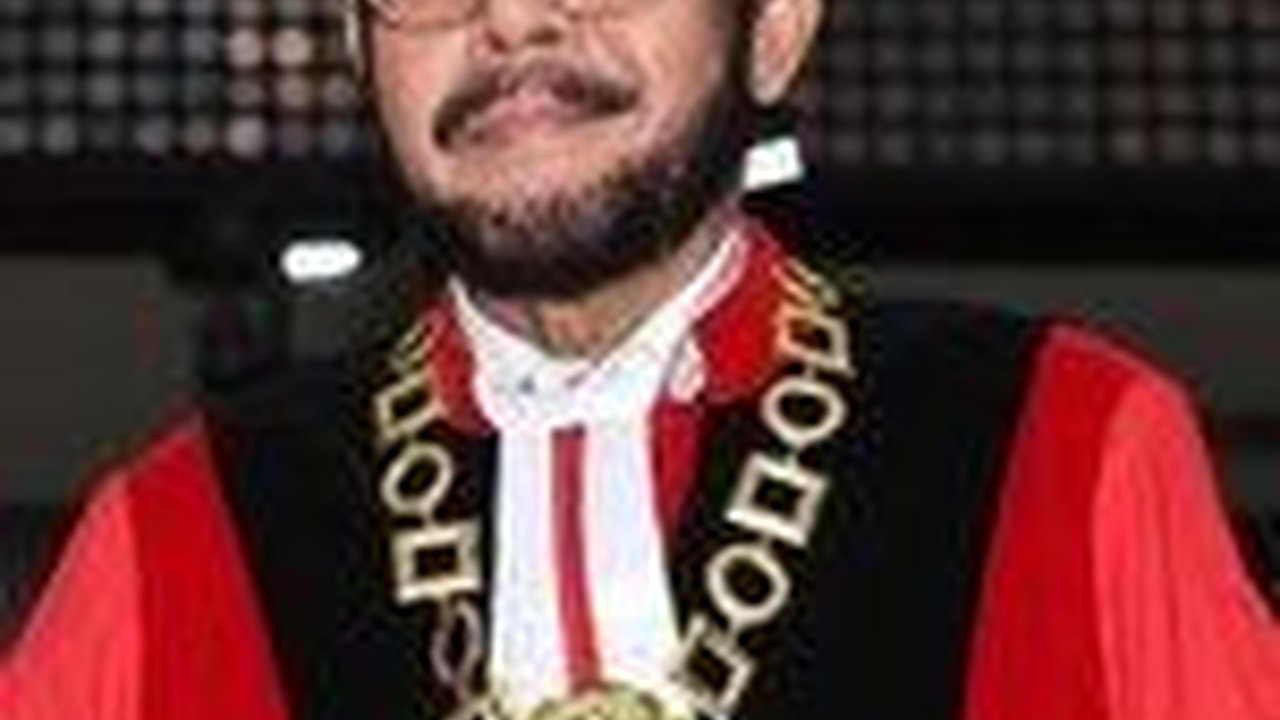 VIDEO: Pertimbangan MK Tolak Gugatan PSI Minta Batas Usia Capres-Cawapres 35 Tahun