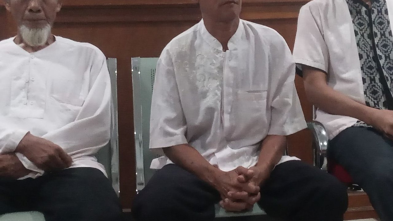 Hakim Keheranan Lihat Dukun Aki, Minta Keringanan Hukuman tapi Senyum & Tertawa: Kayak Enggak Berdosa Gitu Loh