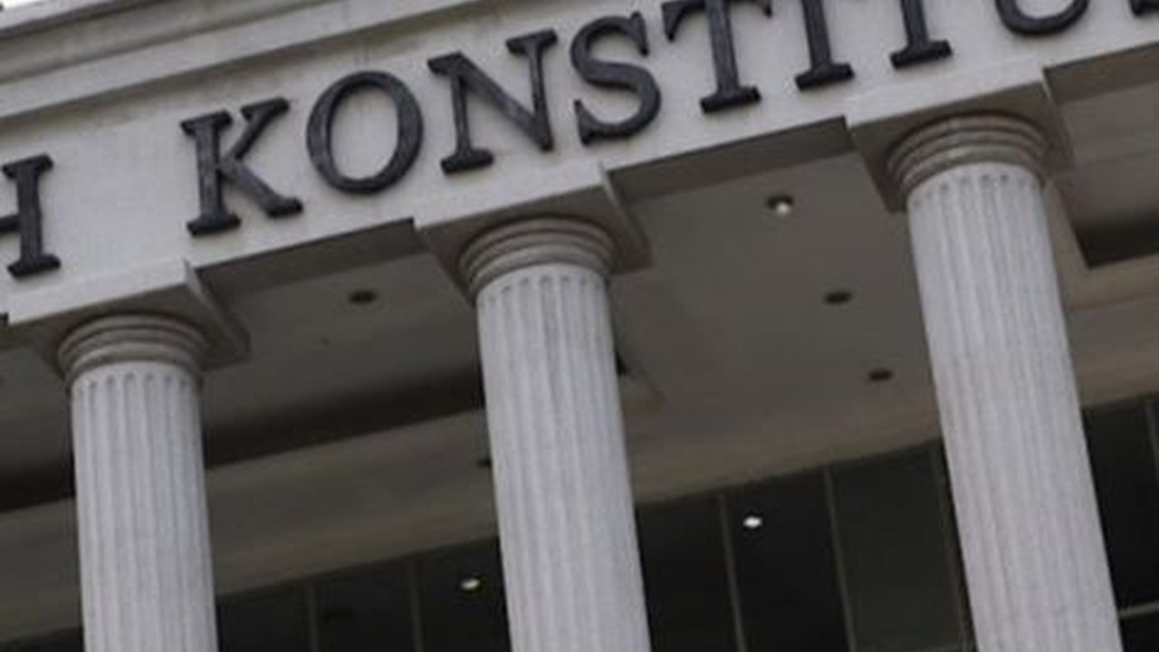 VIDEO: MK Kabulkan Syarat Capres Pernah Jabat Kepala Daerah, Gibran Bisa Jadi Cawapres