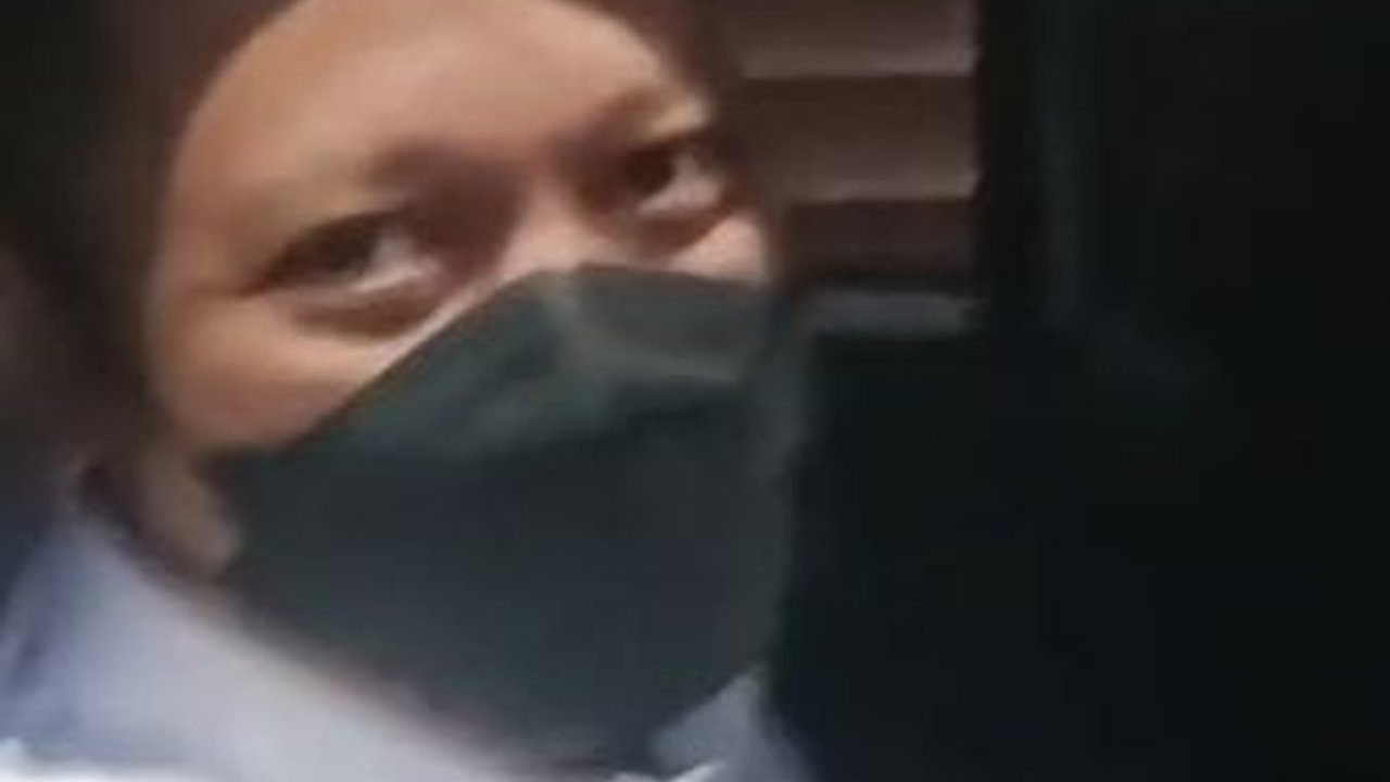 Usai Diperiksa Polisi, Direktur Dumas KPK Langsung Ngacir Tinggalkan Wartawan