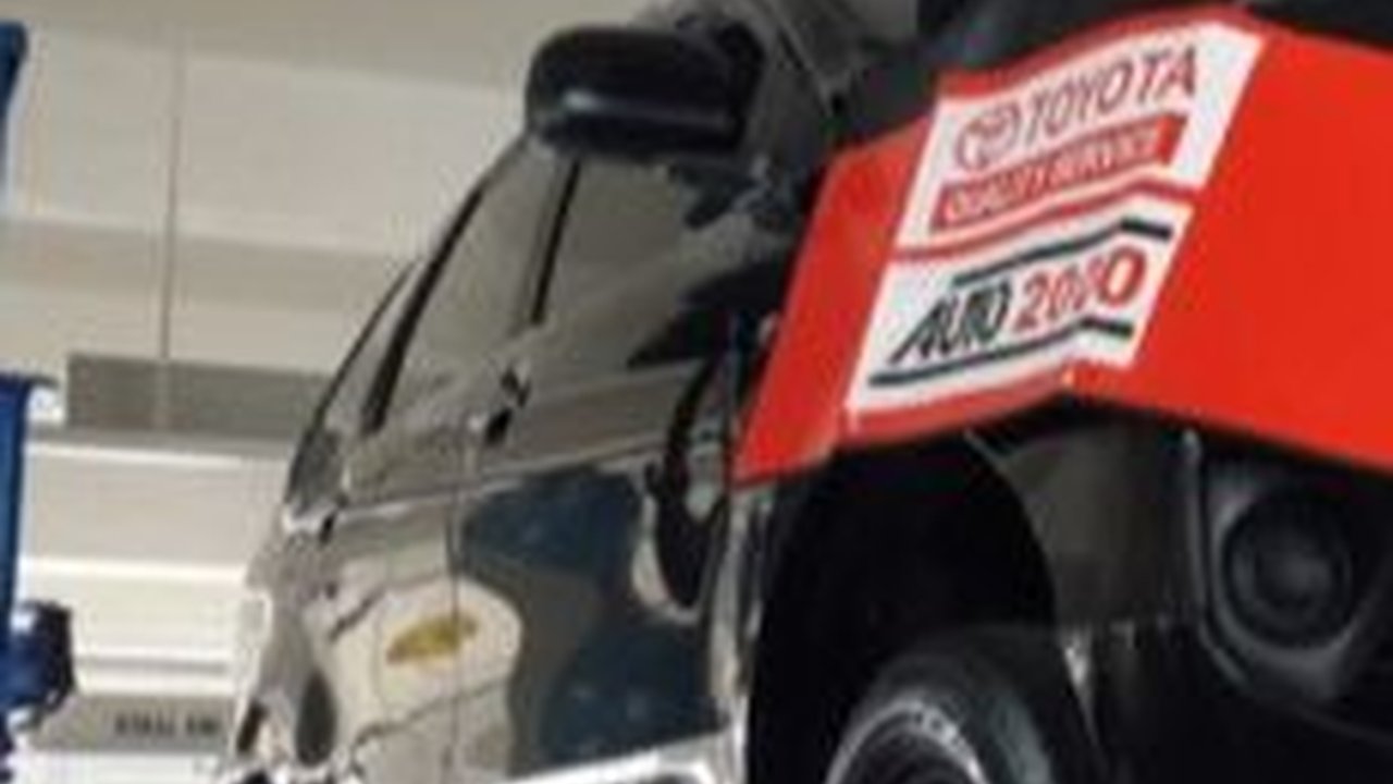 Udara Panas Melanda, Cek Komponen Ini Agar Kinerja Mobil Kesayangan Selalu Oke!