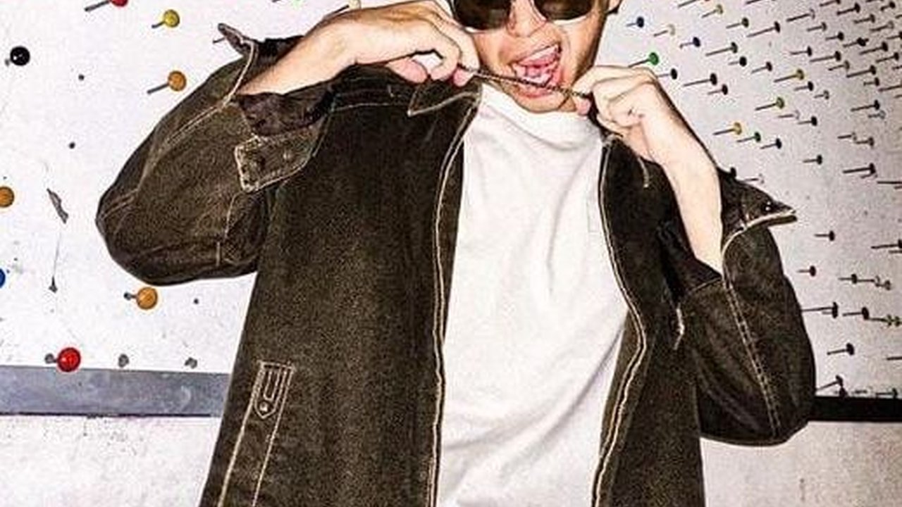 Ubah Warna Rambut, Begini Penampilan Terbaru Dimas 'Kembaran' Raffi Ahmad Auto jadi Sorotan