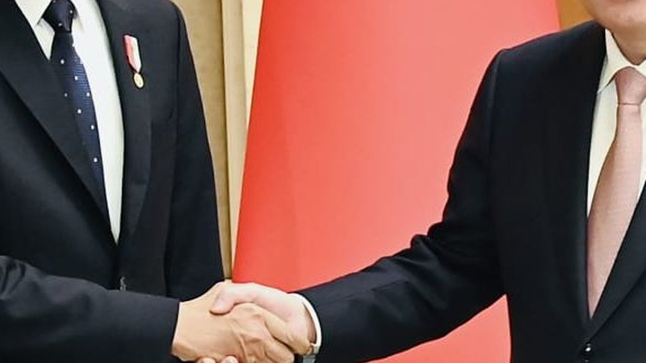 Bertemu PM Li Qiang, Presiden Jokowi Minta China Segera Cairkan Investasi di IKN