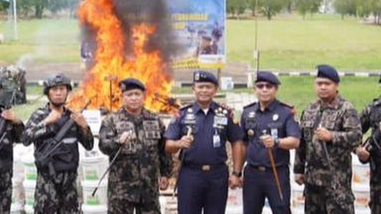 PSDKP KKP Musnahkan Alat Penangkap Ikan Merusak & Pakan Tak Terdaftar