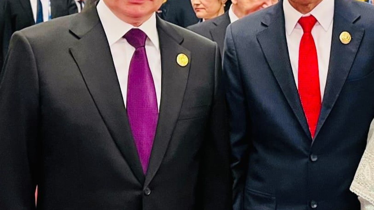 Momen Akrab Jokowi dan Vladimir Putin di China