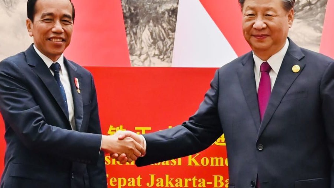 Hari Ketiga di China, Jokowi Hadiri KTT BRF dan Forum Ekonomi Global