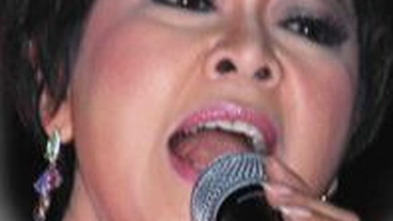 Sosok Diana Nasution, Diva Legendaris Indonesia Ibunda Marcelo Tahitoe Vokalis Dewa 19