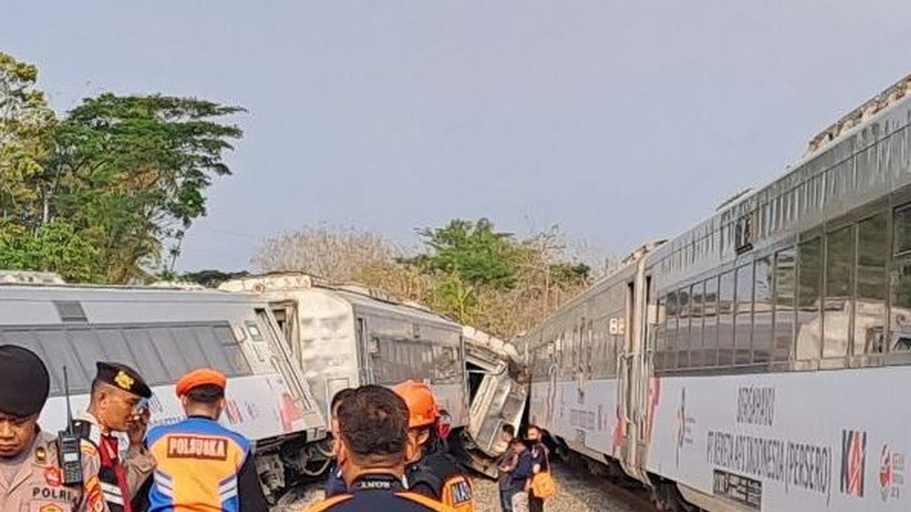 Evakuasi Gerbong Kereta Argo Semeru dan Argo Wilis yang Bertubrukan Selesai, Perjalanan KA Mulai Normal