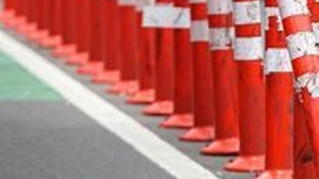 Heboh Video Stik Cone Dicabut Petugas, Heru Tegaskan Jalur Sepeda Warisan Anies Tak Dihapus