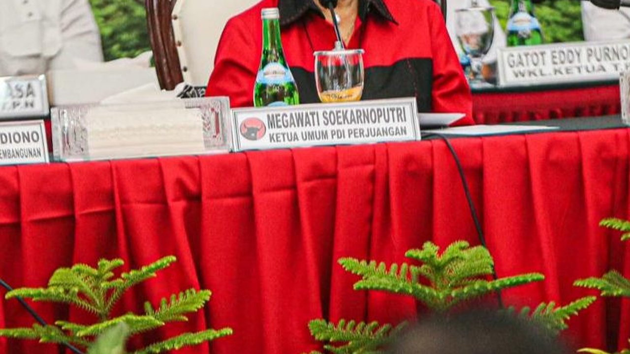 Curhat Megawati: Dulu Takut Ngomong Karena Sering Dibully, Kini Tenang Ada Mahfud MD