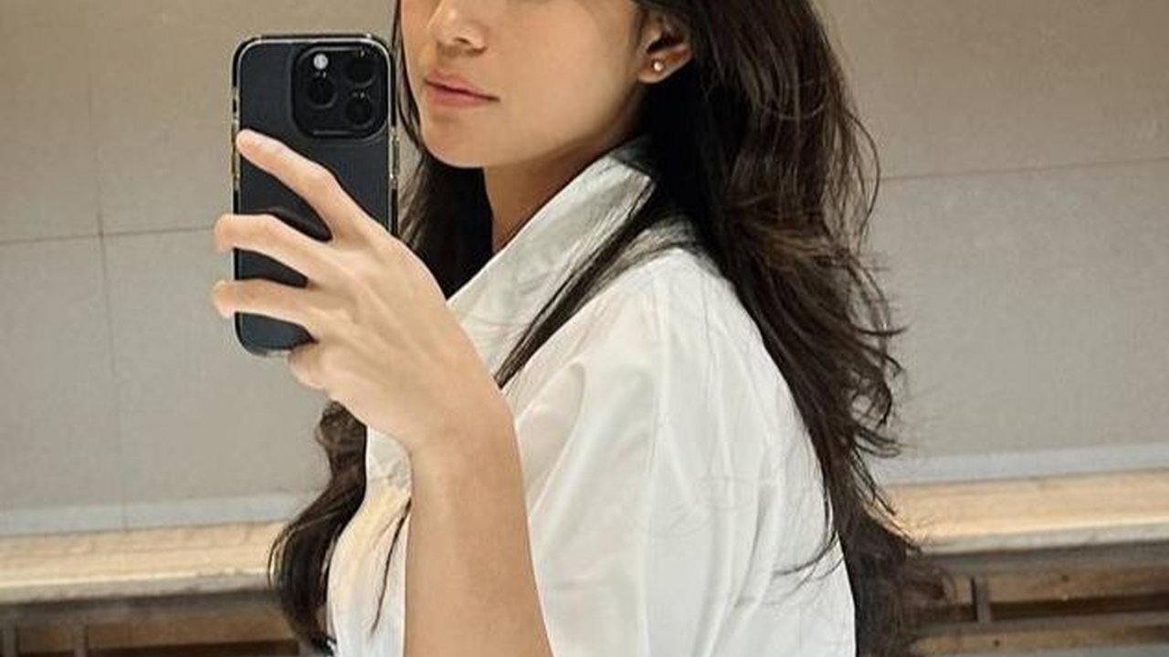 Selalu Banjir Pujian Netizen, 8 Foto Cantik Raya Kohandi Saat Sedang Berkuda