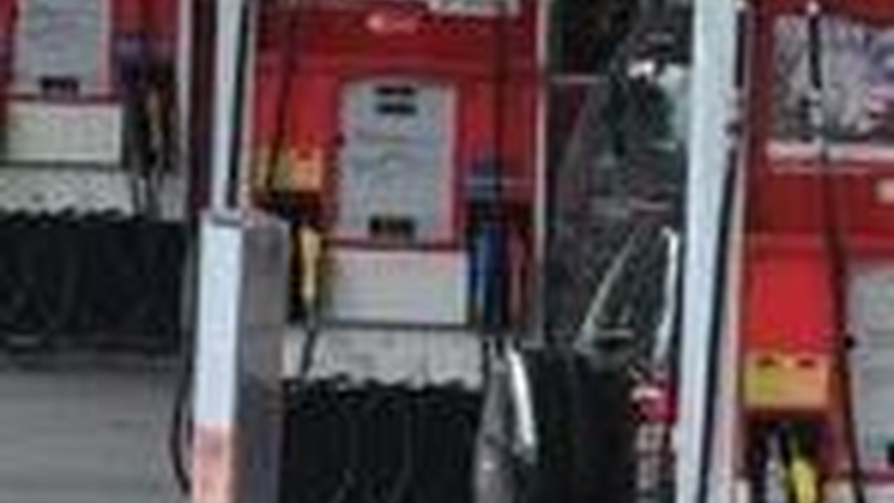 Indonesia Masih Punya Banyak PR Buat Setop Impor BBM dan LPG di 2030