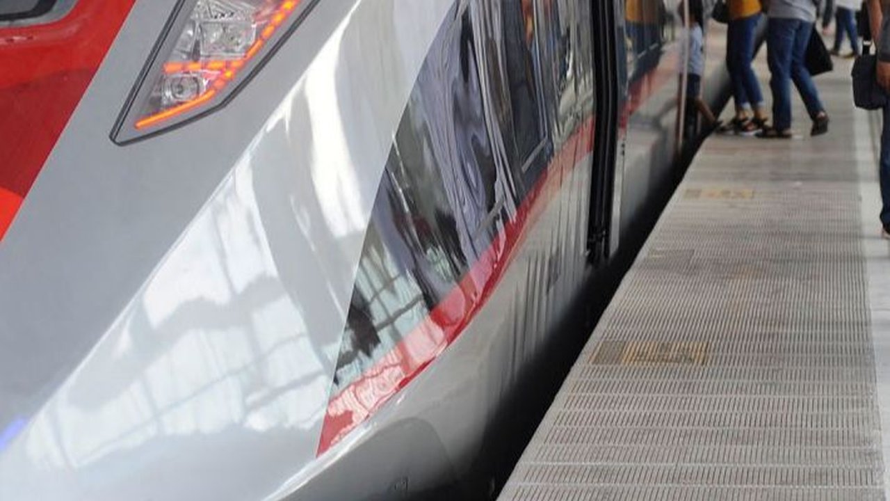 31 Penumpang Tertinggal Kereta Cepat Jakarta-Bandung, Ini Penjelasan KCIC
