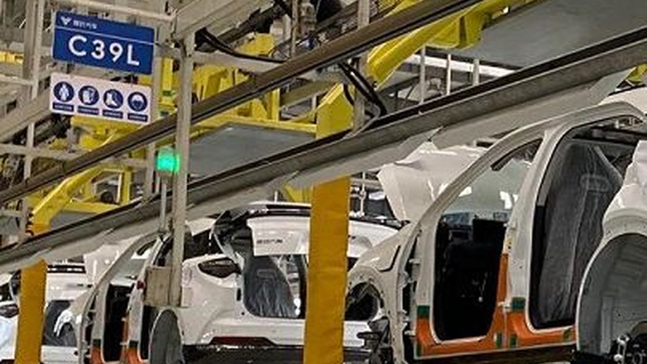 Pakai Teknologi Robot, Inilah Fasilitas Produksi Mobil Listrik Neta di Jantung China