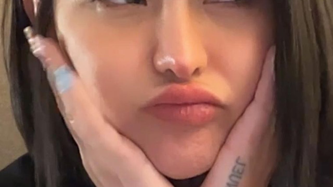 Selebgram Angela Lee Diperiksa atas Kasus TPPU Sindikat Narkoba Fredy Pratama