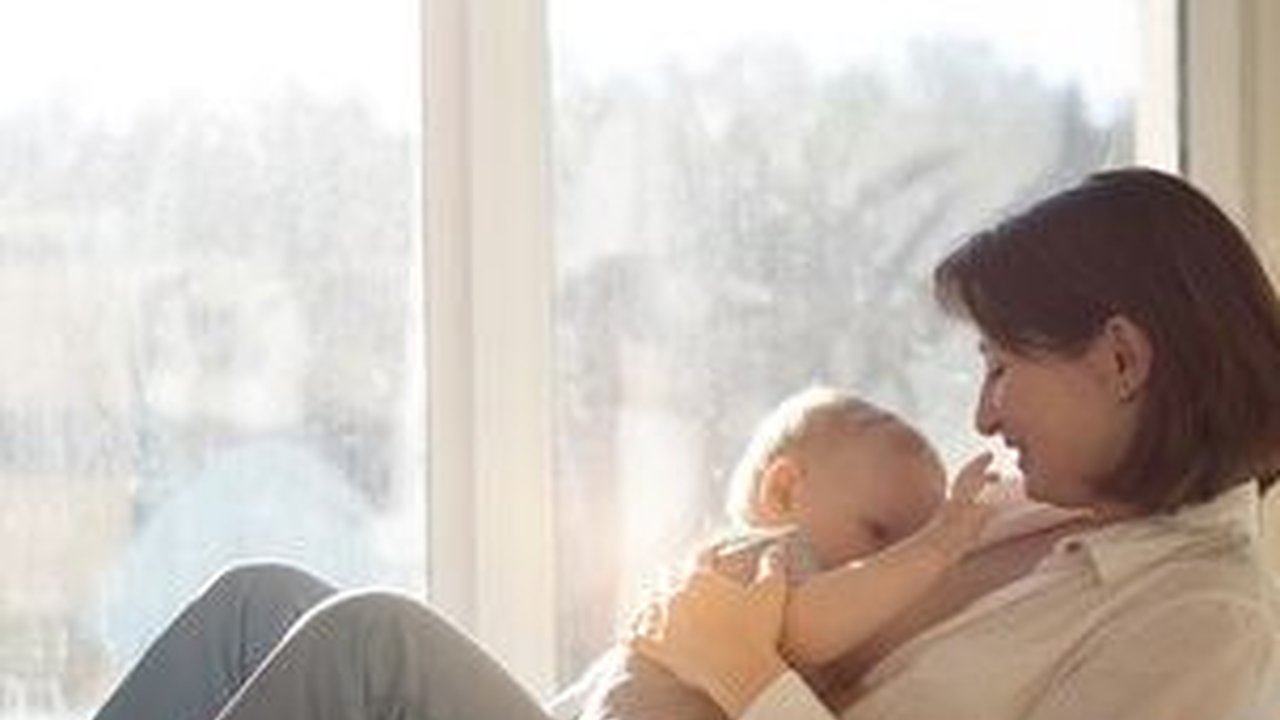 Buibu, Hindari 5 Camilan Ini Saat Sedang Menyusui Ya