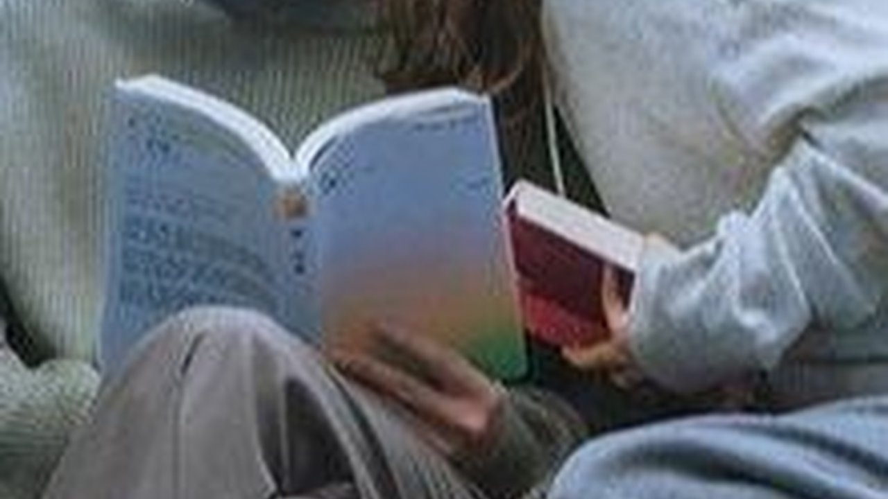 4 Drama Korea Fantasi Tema Musim Gugur yang Bikin Baper dan Deg-degan