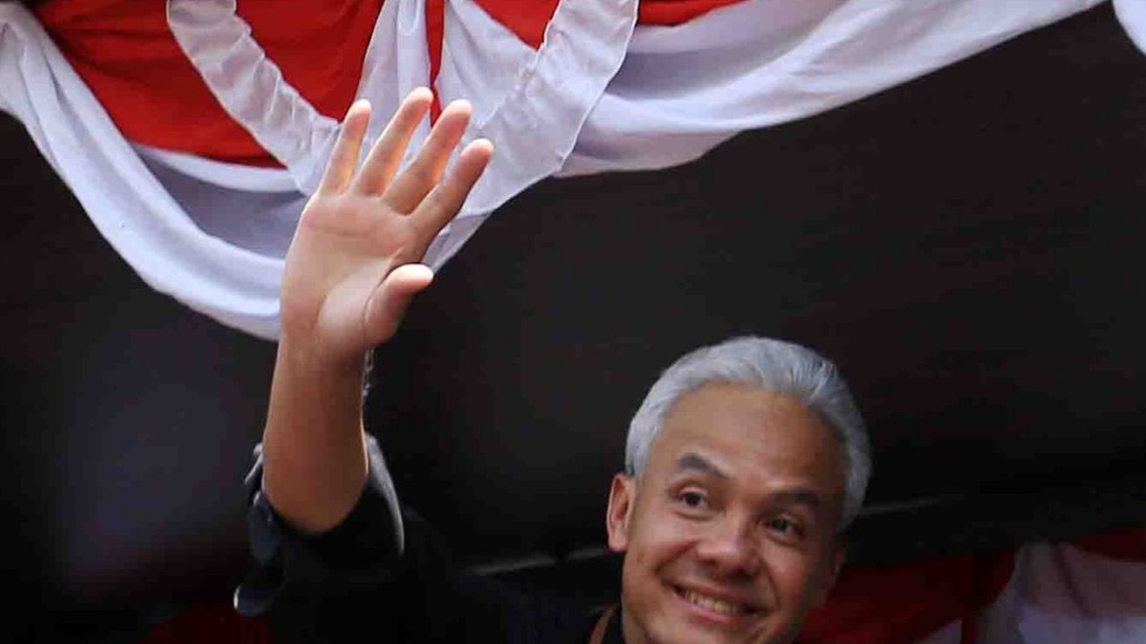 Potret Keakraban Ganjar dan Ahok Berbincang Santai Ditemani Secangkir Kopi