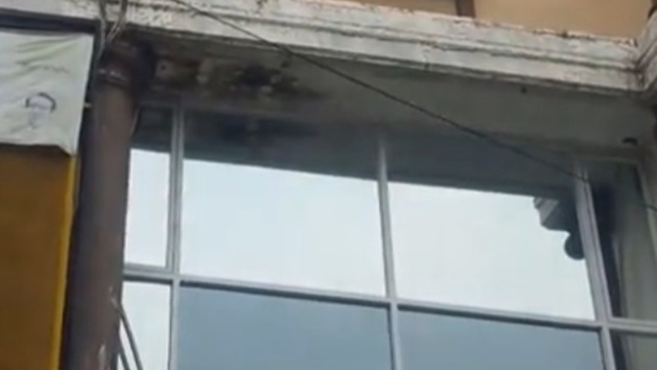 Dulu Pernah Tinggal di Ruko, Pria Ini Sukses Jadi Musisi Punya Rumah Gedongan