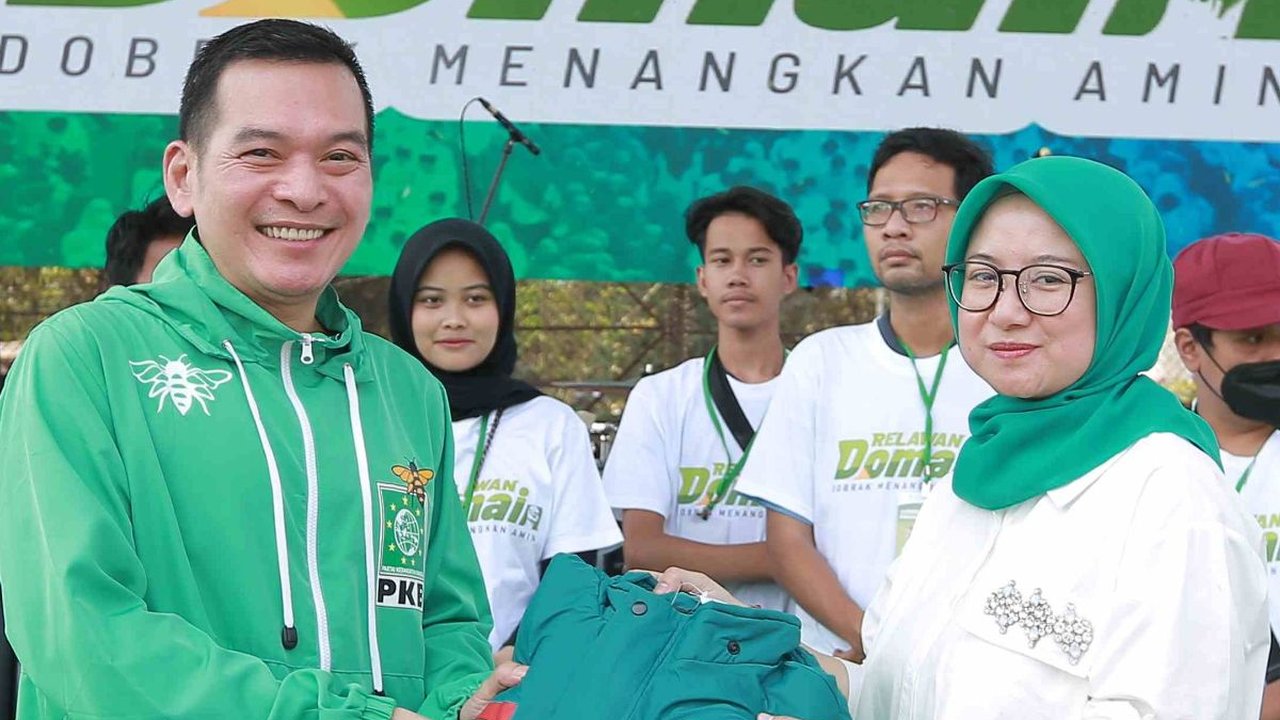 Relawan Domain Bergerak Menangkan Anies-Cak Imin: Ikhtiar Perubahan Kebangkitan Bangsa