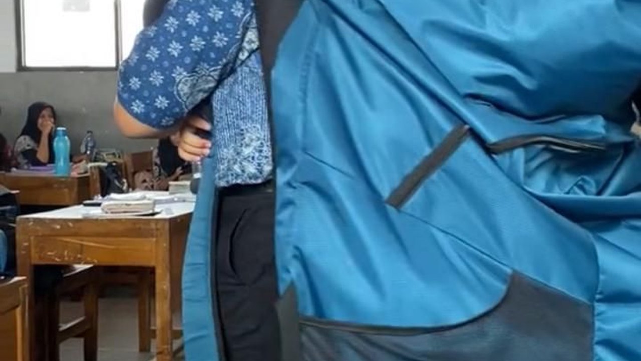 Viral Siswa Sekolah Bawa Ransel Raksasa, Warganet: Bisa Menampung Harapan Orang Tua