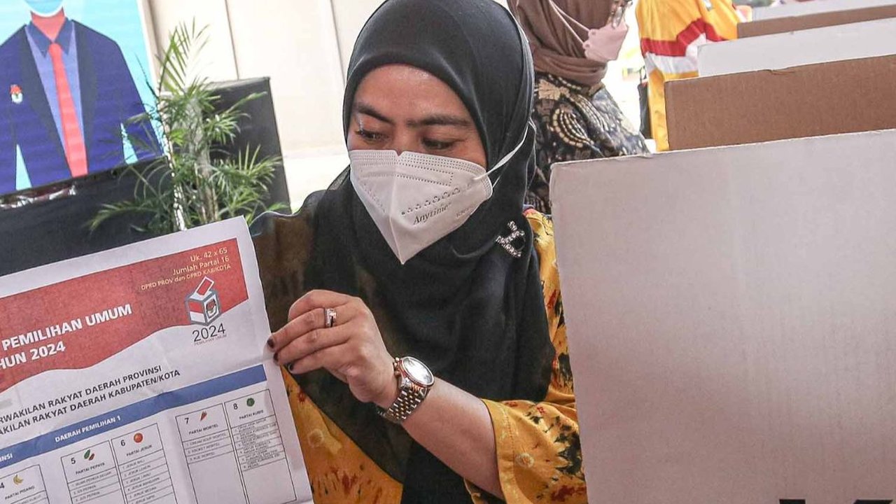 Kenapa Selalu Ada Oligarki di Kekuasaan? Ini Pemicu dan Dampaknya