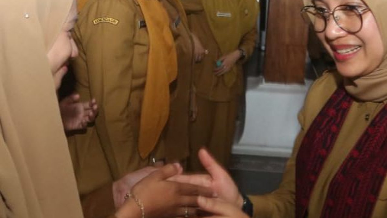 460 Guru dan Nakes Banyuwangi Terima SK Jabatan Fungsional