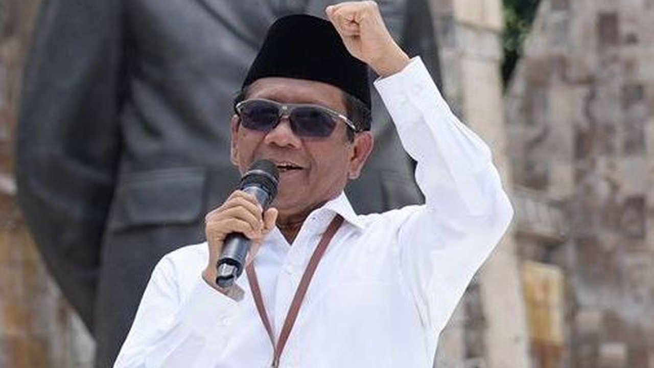 MK Tolak Gugatan Usia Capres Maksimal 70 Tahun, Mahfud MD: Pak Prabowo Silakan Mendaftar
