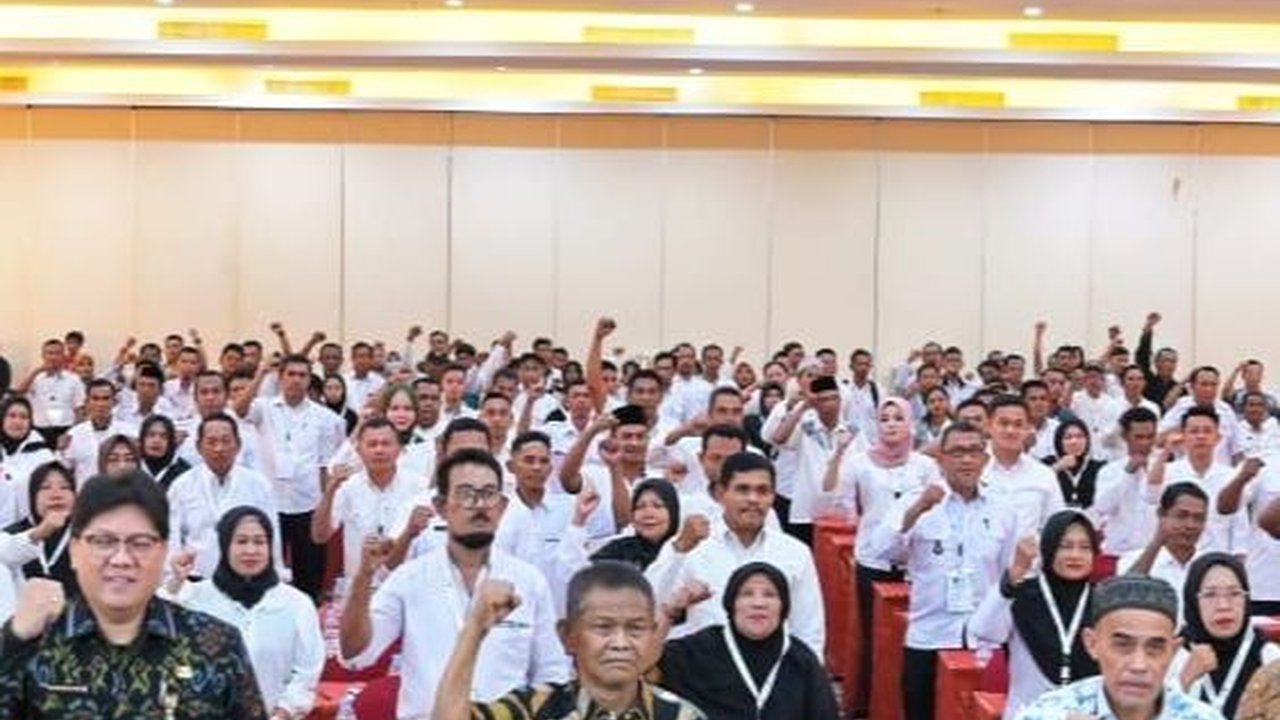 Gubernur Sulteng Semangati Jajaran Milenial: Perangkat Desa Generasi Muda Tak Boleh Takut Selagi Benar