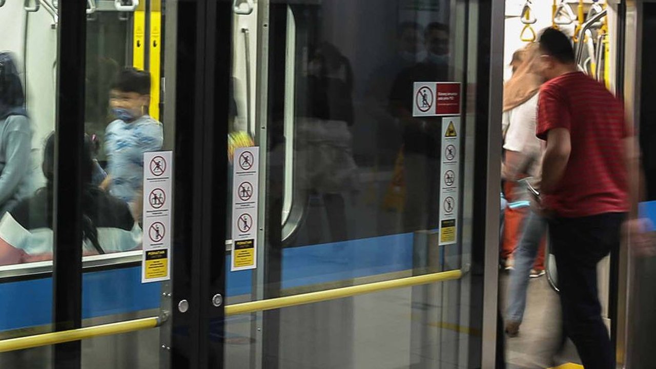 Jokowi: Pembangunan MRT dan LRT Murni Keputusan Politik Bukan Untung-Rugi Perusahaan