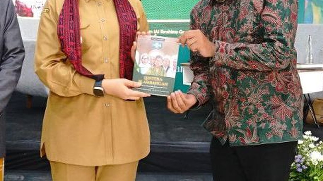Banyuwangi Luncurkan Buku Biografi Para Ulama Blambangan
