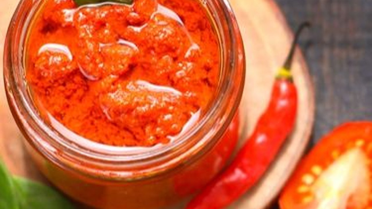 7 Resep Sambal Indonesia yang Paling Favorit, Mulai dari Terasi hingga Matah
