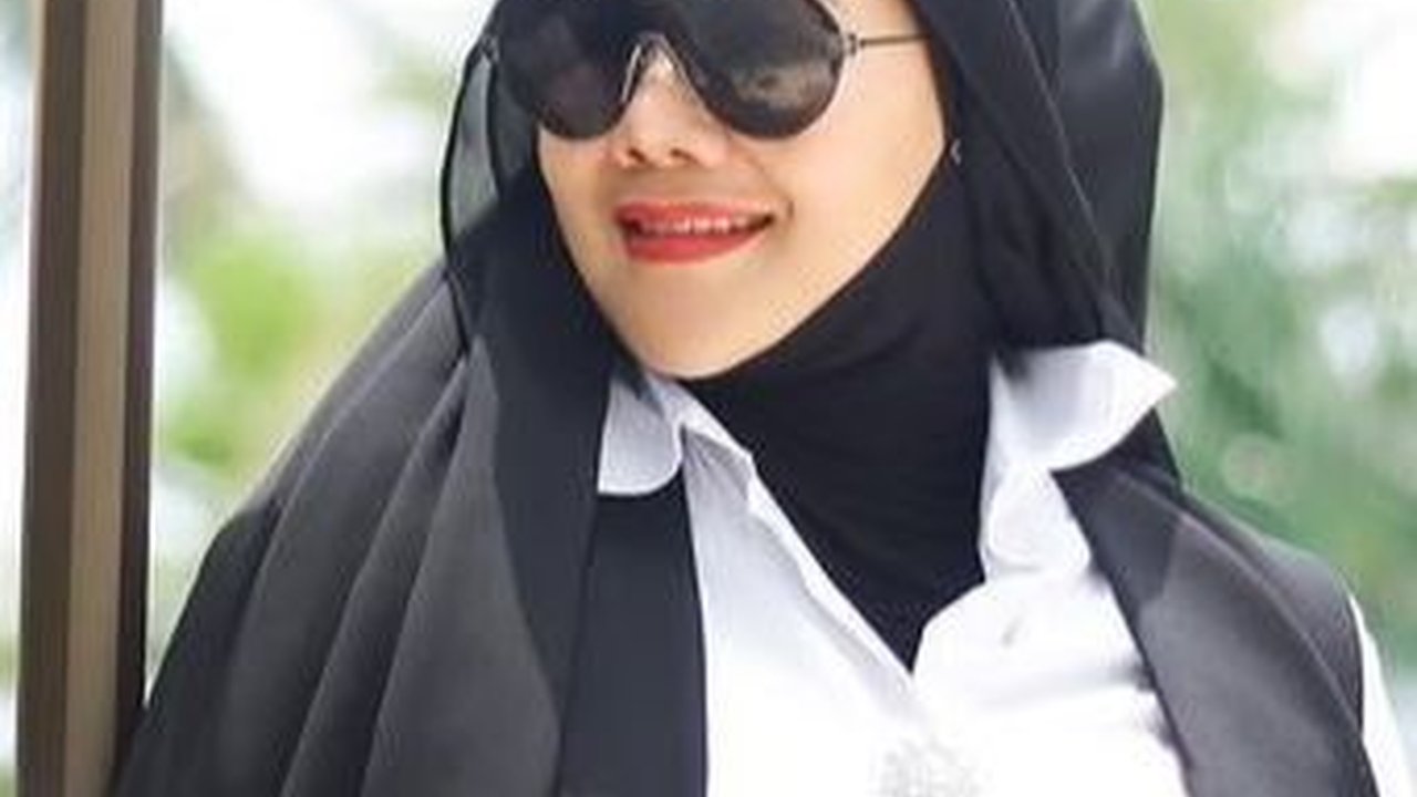 Ada Ruangan Khusus Buat Kucing dan 2 Kolam Renang, Ini Potret Rumah Sarita Abdul Mukti