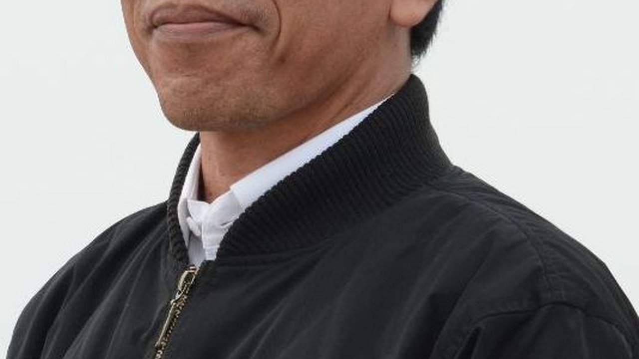 Jokowi Ungkap Alasan Bagi-Bagi BLT Rp400.000 ke 18 Juta Keluarga