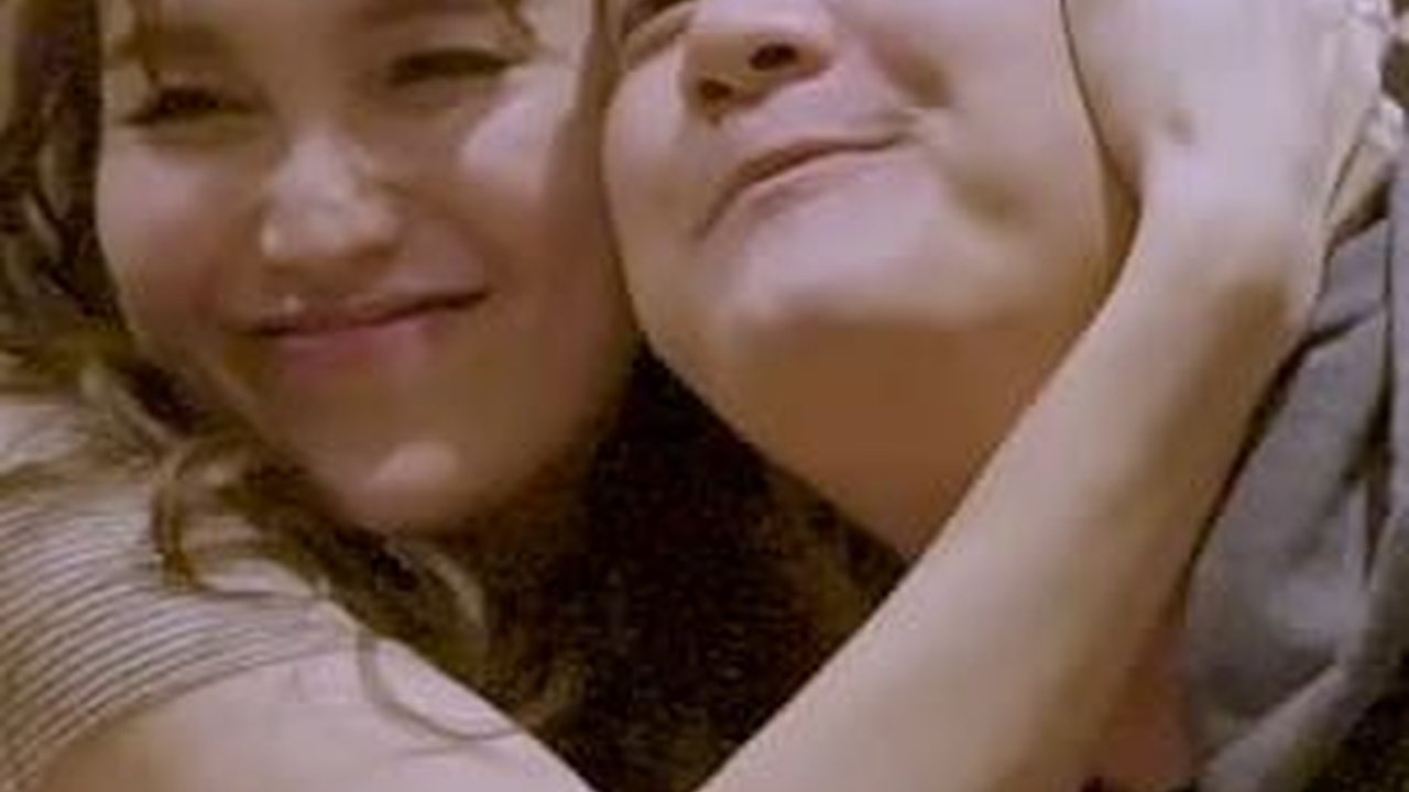 Mesranya Ayu Ting Ting dan Boy William di Atas Ranjang, Pegang Tangan Sampai Pelukan Kayak Pacaran