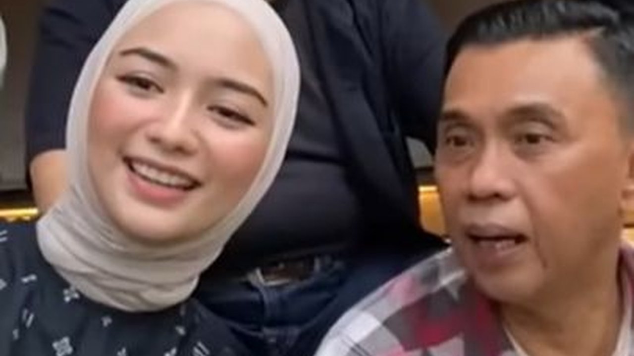 Kompak! Para Pemain Tukang Bubur Naik Haji Reunian, Penampilan Citra Kirana jadi Sorotan