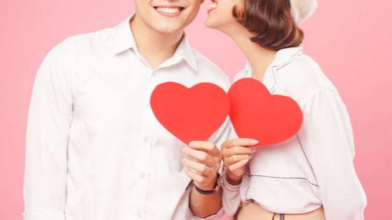 Menarik Buat Dicoba! Ini Cara Dapetin Hati Pasangan Sesuai Love Language Si Dia