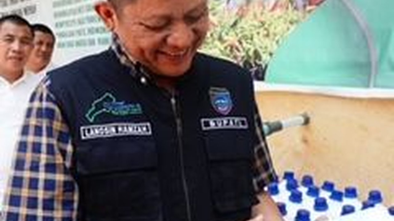 Dukung Program Sumsel Mandiri Pangan, Bupati OKU Timur Tinjau Tempat Pembuatan Pupuk Bioenos